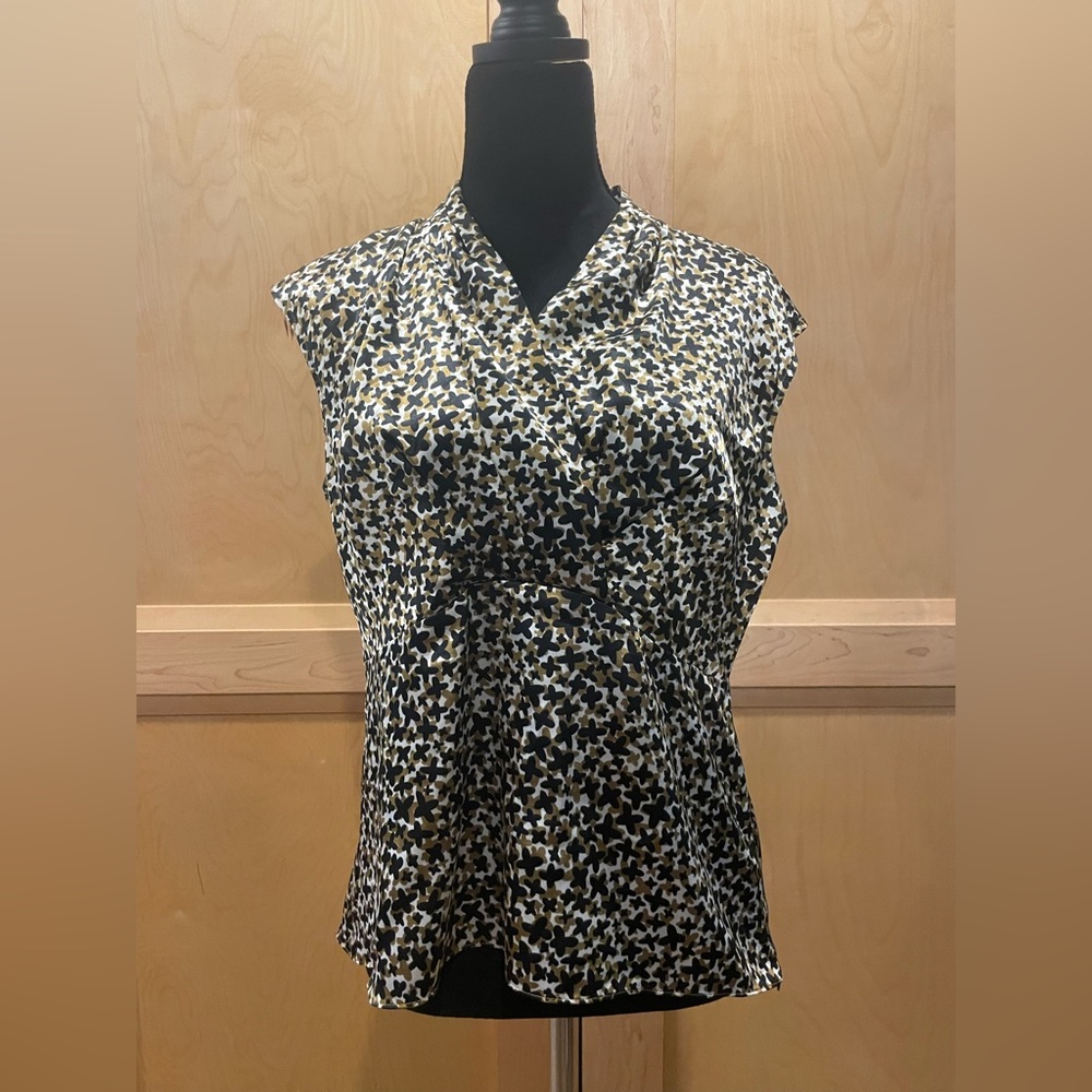 Kasper sleeveless top size 8 EUC